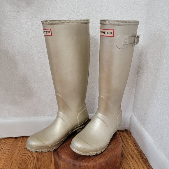 Hunter Shoes - Hunter Tall Gold Rainboots Size 37/6
